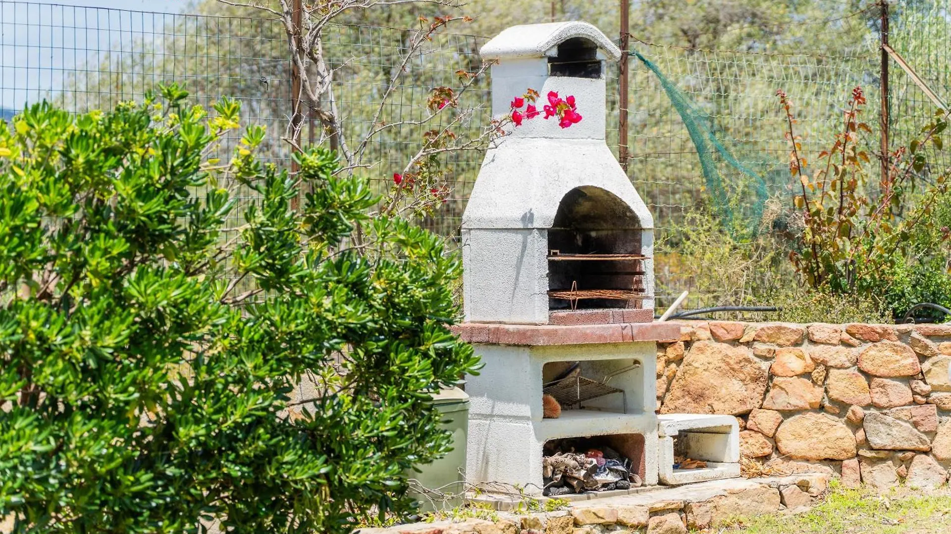 Oasi Relax Garden فيلاّسيمِيوس